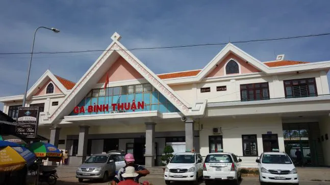 Bán vé tàu trực tuyến Bình Thuận đi Núi Thành